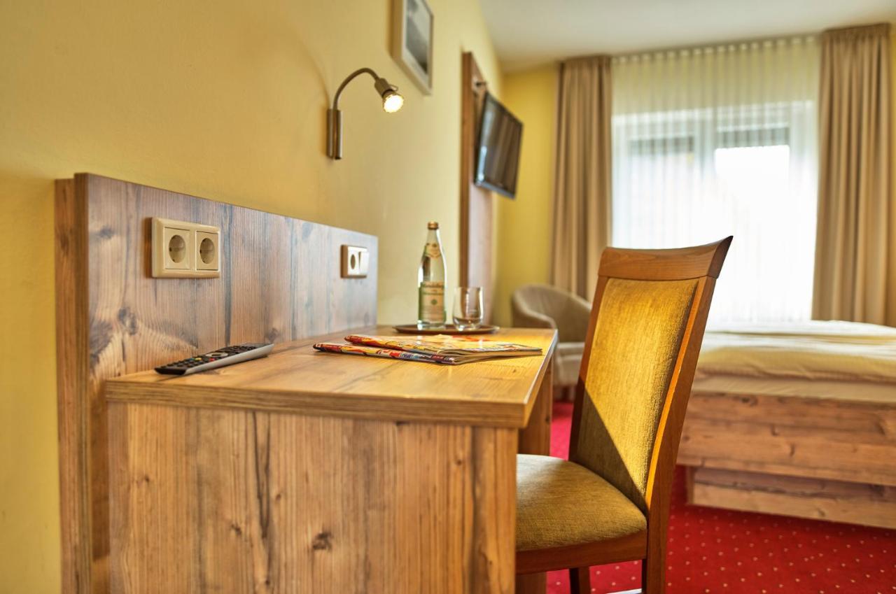 Zum Blauen Hecht Hotel Kipfenberg Luaran gambar
